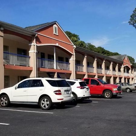 Budget Lodge Newport News Bagian luar foto